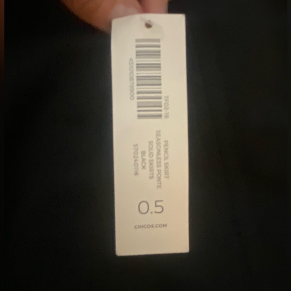 NWT CHICO’S Black Pencil Skirt Size 6 - Picture 7 of 7
